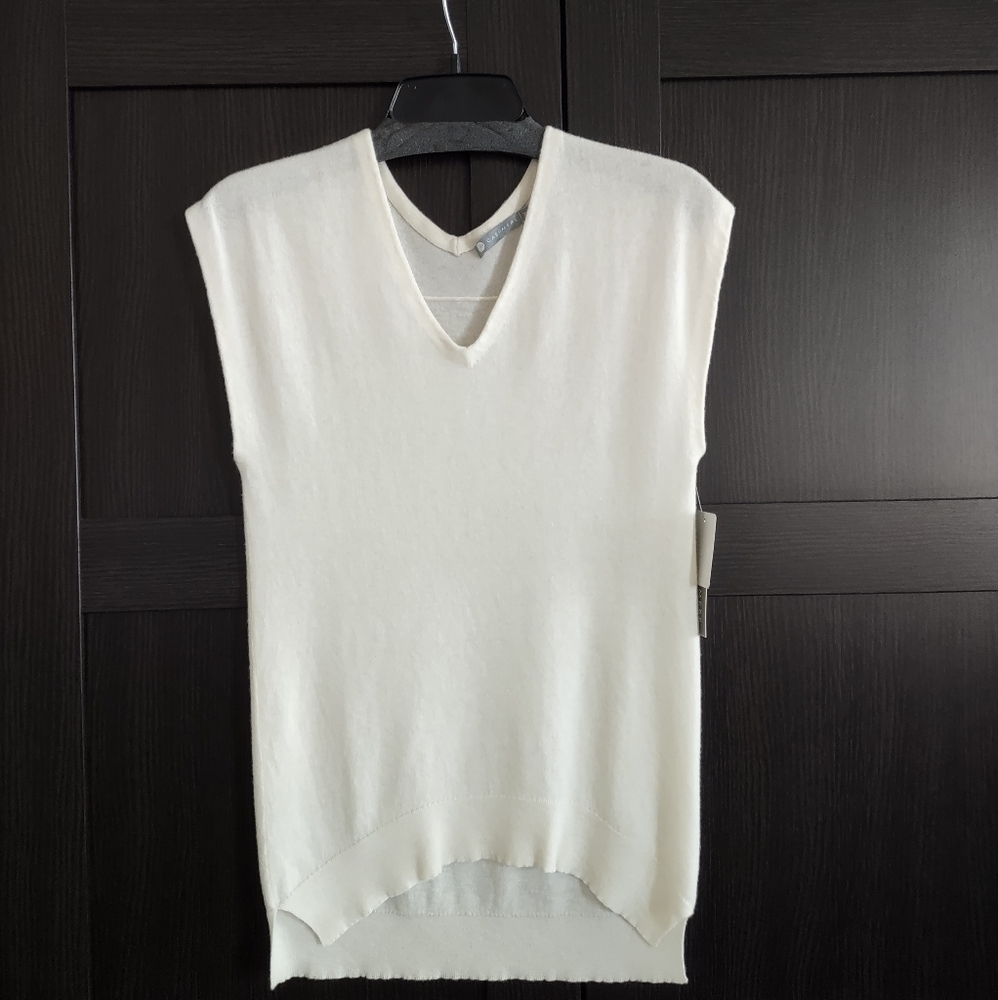 InCashmere Sleeveless Cashmere Sweater Top NWT